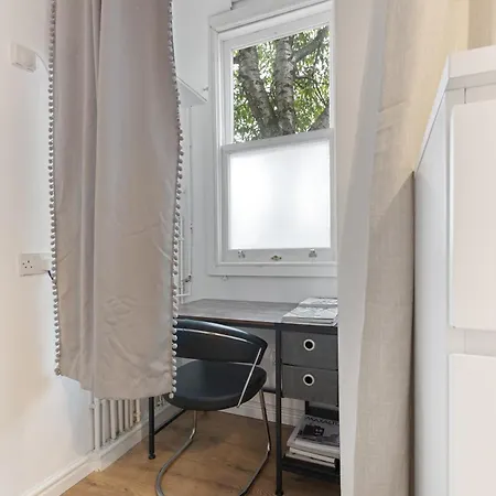 Putney Thames Garden Flat Appartement Londen Buitenkant foto